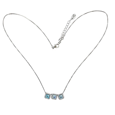 Silver necklace with trilogy carrè stone charm - rhodium